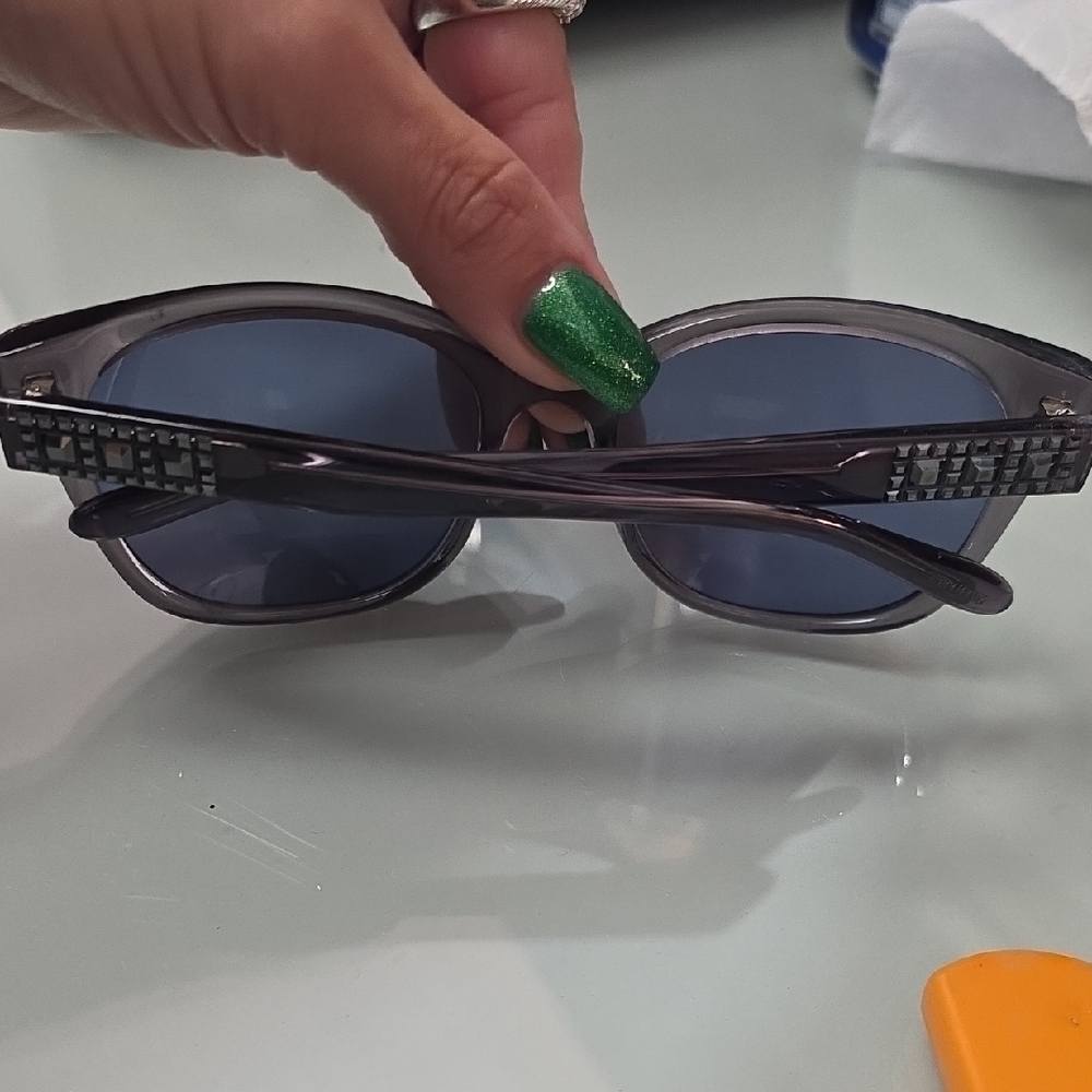 Vera Wang Sunglasses with Studded Detail - Picture 3 of 8